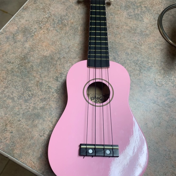 Kohala Ukulele - Picture 5 of 6